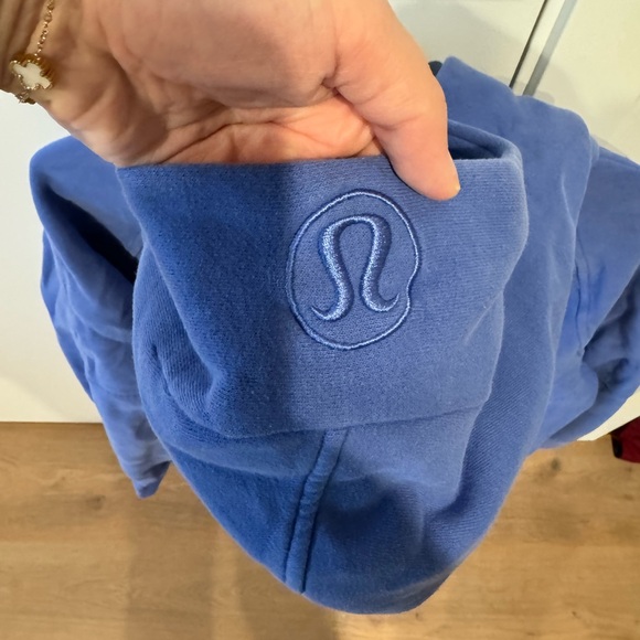 Lululemon scuba hoodie (M/L) - Picture 2 of 3